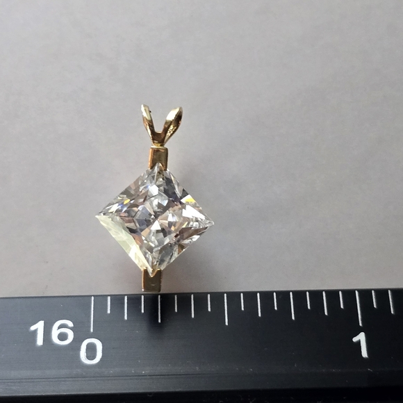 14k Diamonique Cubic Zirconia pendant - Picture 2 of 5